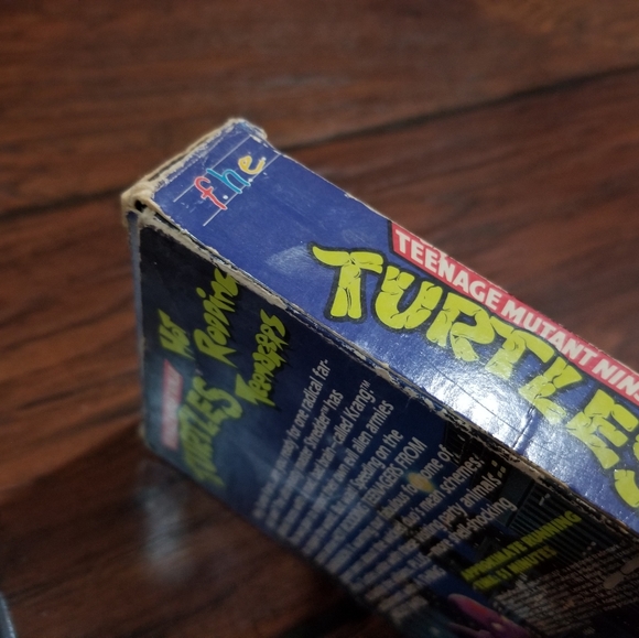 Teenage Mutant Ninja Turtles VHS - Picture 8 of 10